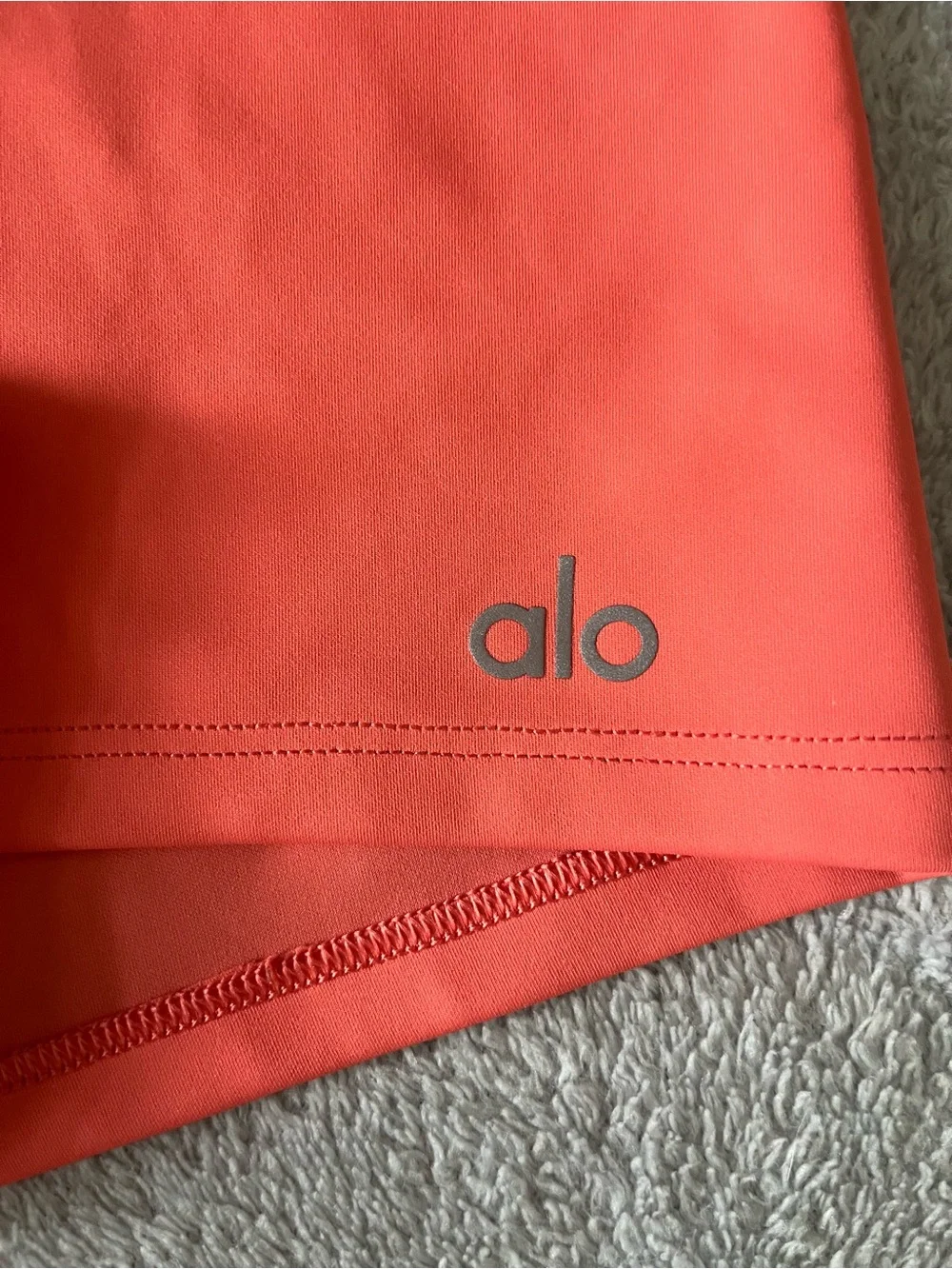 Alo Airlift Biker Shorts 3.5” coral pink